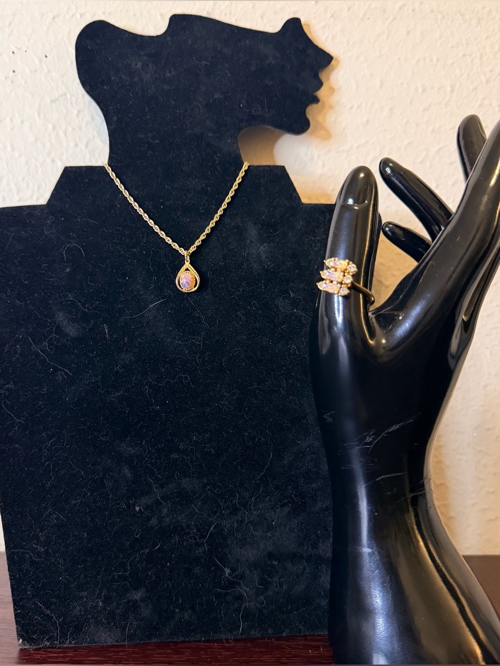 Vintage 1970’s Avon Matching Set Fireglow Opal Teardrop Neck & Fireflower Ring